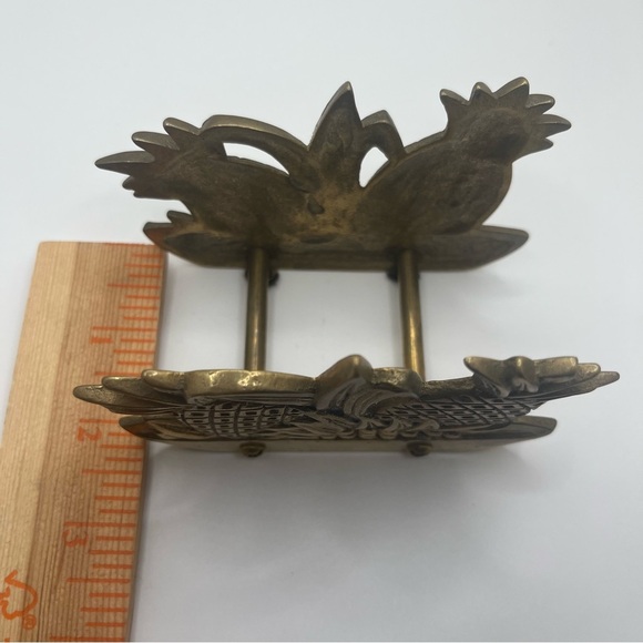 Vintage brass pineapple napkin or letter holder. - Picture 8 of 9